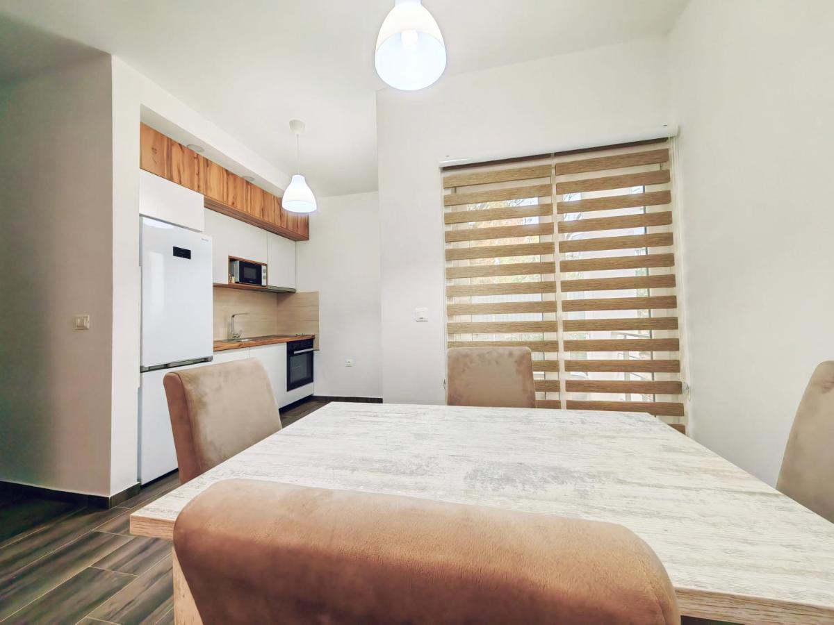 Mialex Apartments Dobra Voda Exterior photo