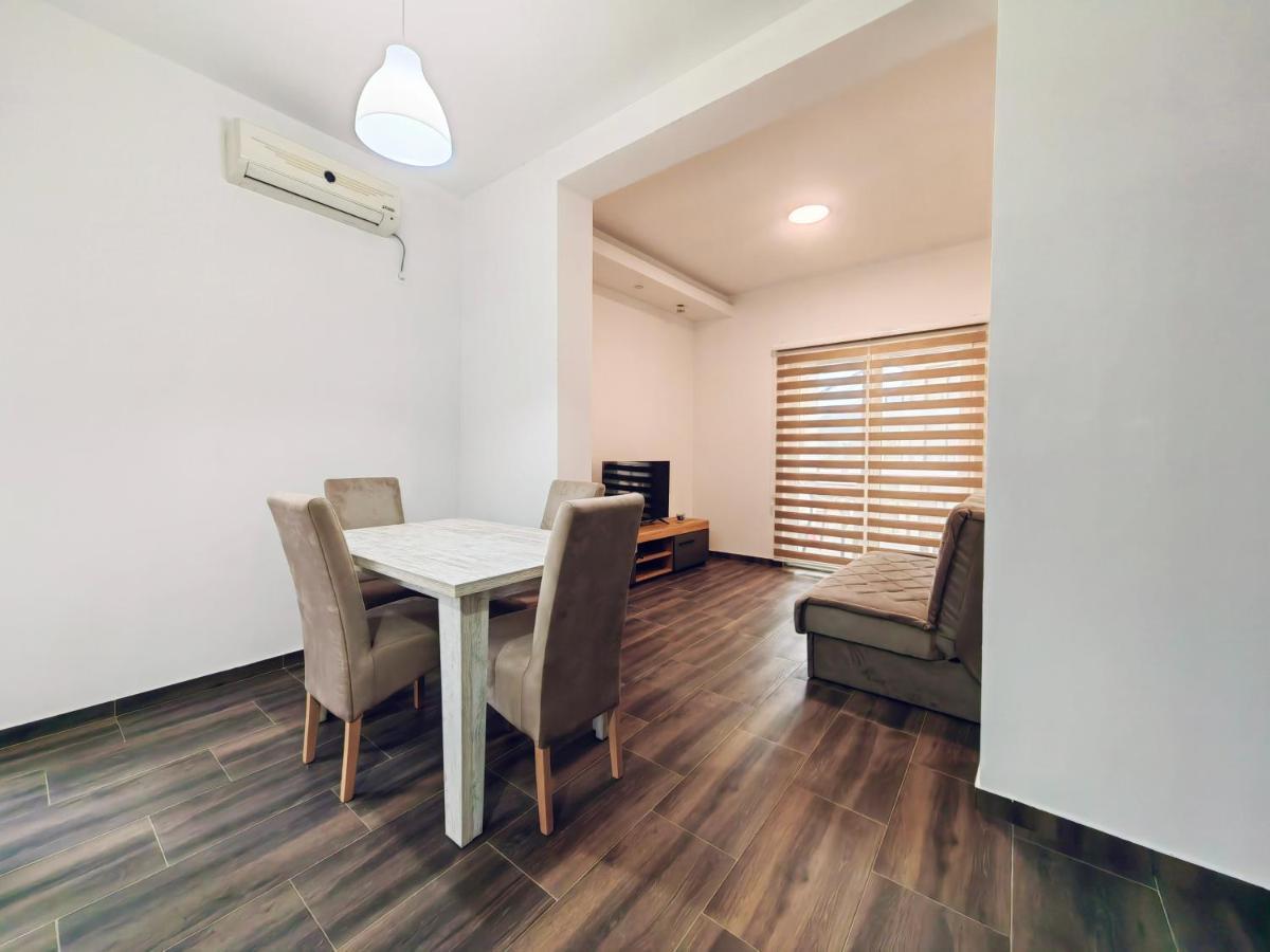 Mialex Apartments Dobra Voda Exterior photo