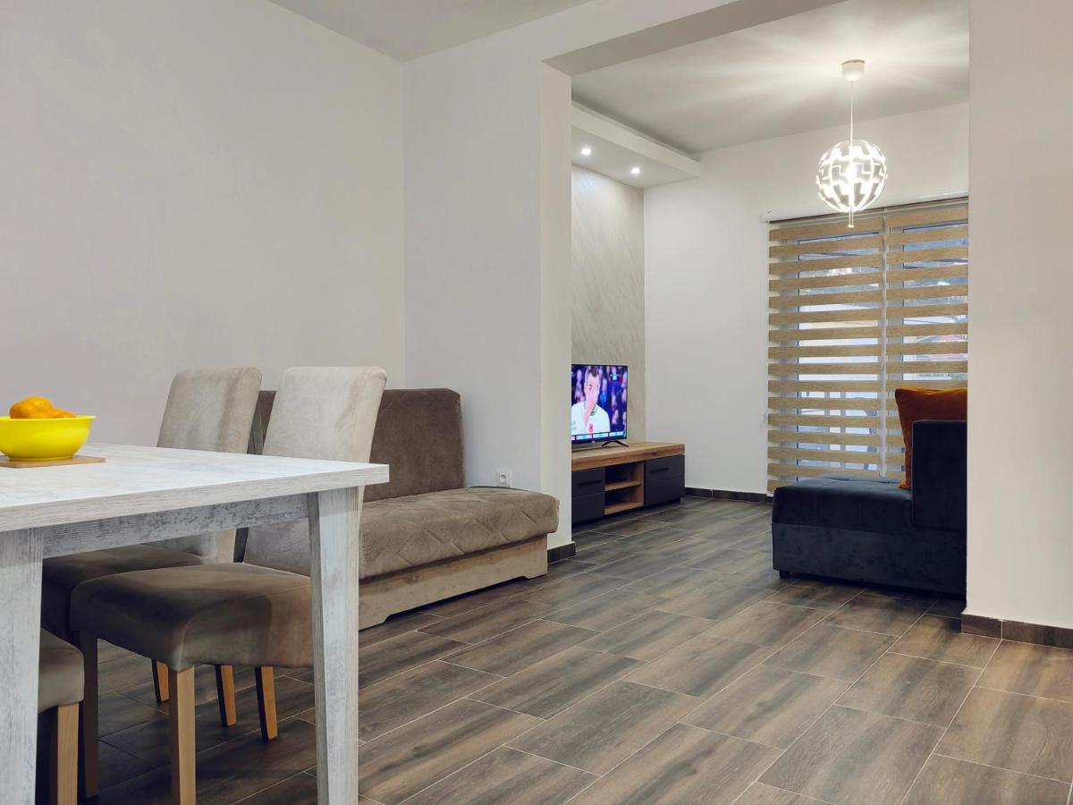 Mialex Apartments Dobra Voda Exterior photo